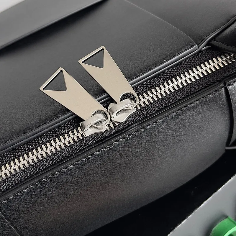 All categories 💚 Authentic bags 💚 BV 2025 new Bottega Veneta large plaid woven men's briefcase